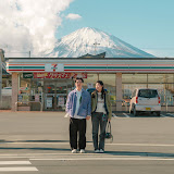 Sam and Victor 로고